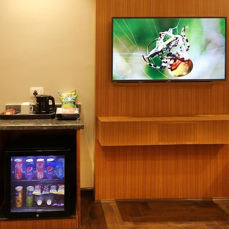 Hotel Blanco Srīnagar エクステリア 写真