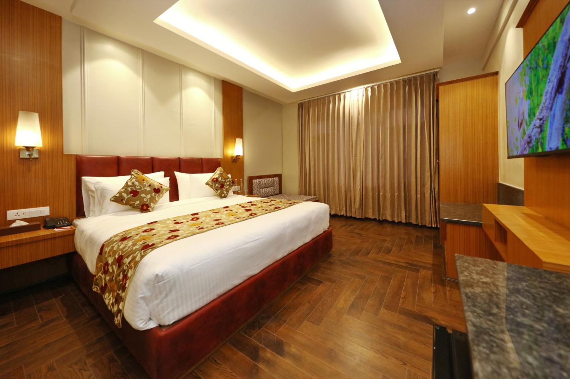 Hotel Blanco Srīnagar エクステリア 写真