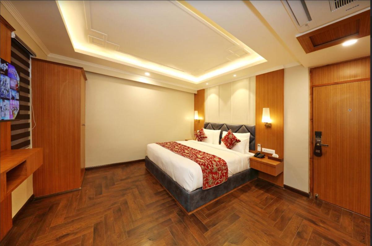 Hotel Blanco Srīnagar エクステリア 写真