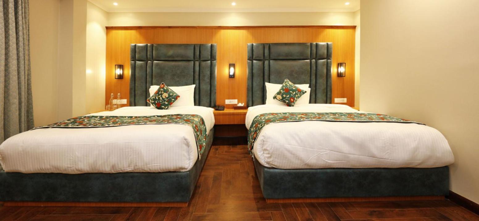 Hotel Blanco Srīnagar エクステリア 写真