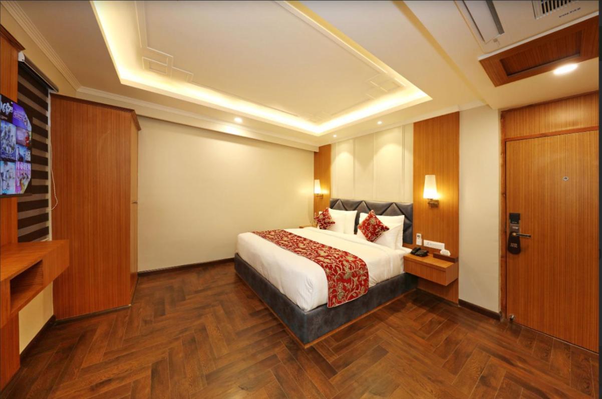 Hotel Blanco Srīnagar エクステリア 写真